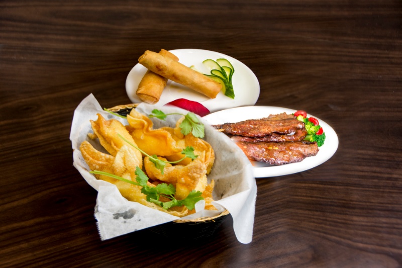 a12. appetizer trio (choice of 3) 三拼盘